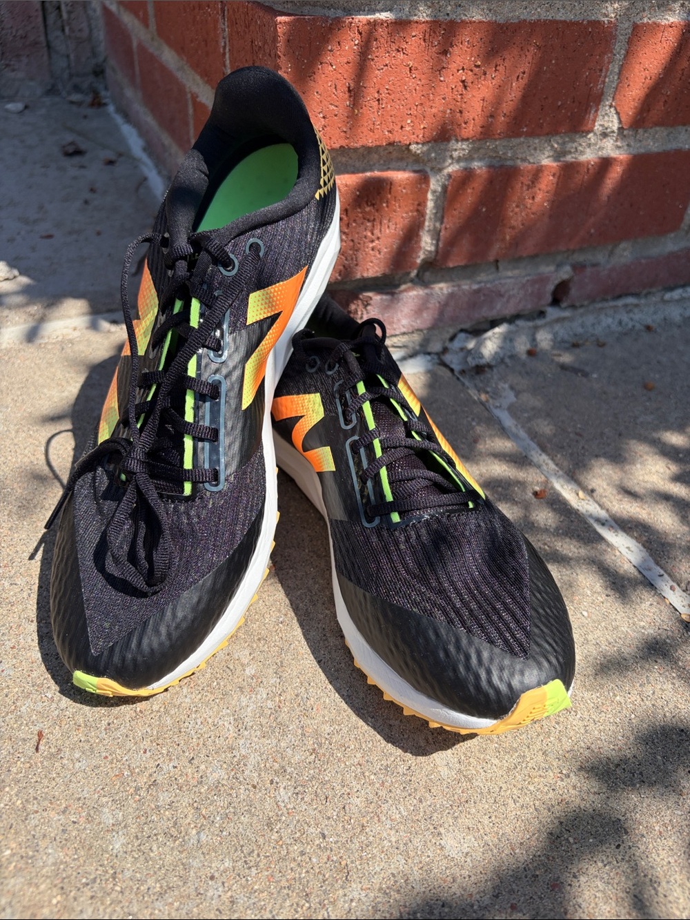 New Balance FuelCell XC7 v5 XC Racing Shoes Black/Green Men’s 7 Women’s 8.5 NEW